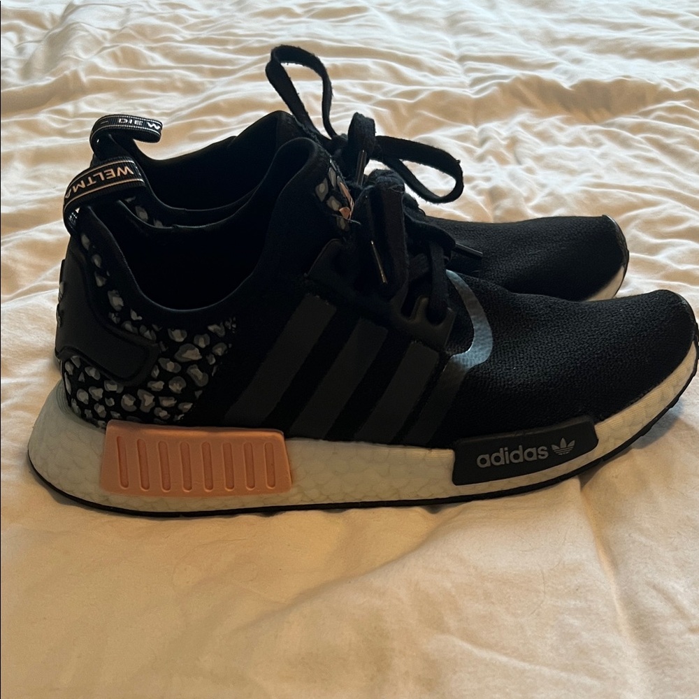 Adidas NMD R1 Black with White and pink accents